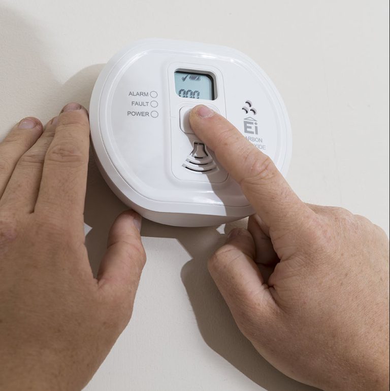 Testing carbon monoxide alarm