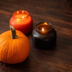 Autum,Decoration,,Pumping,With,Candles,In,A,Cozy,Scene